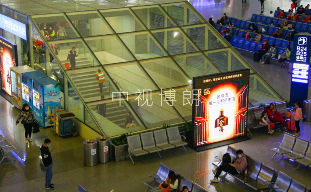 成都东站广告-候车室独立刷屏