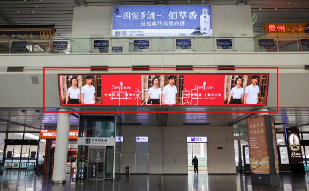 济南西站广告-候车大厅LED屏套装1